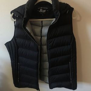 Like new Bass puffer vest with hood